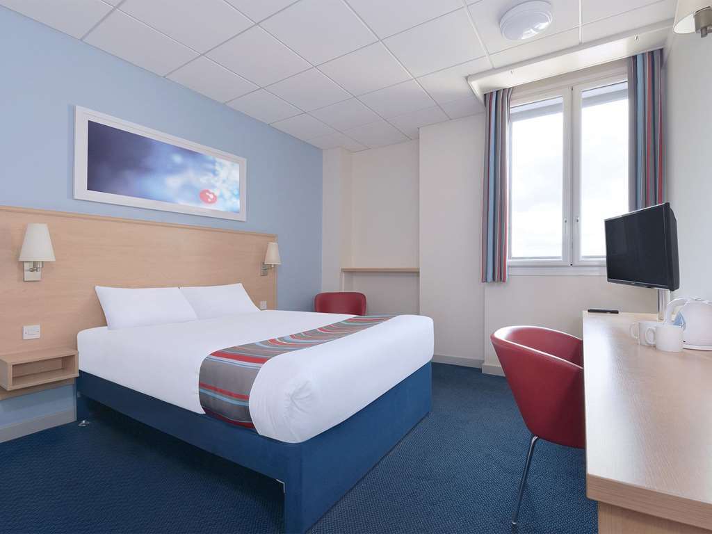 Travelodge Bath Central Pokój zdjęcie