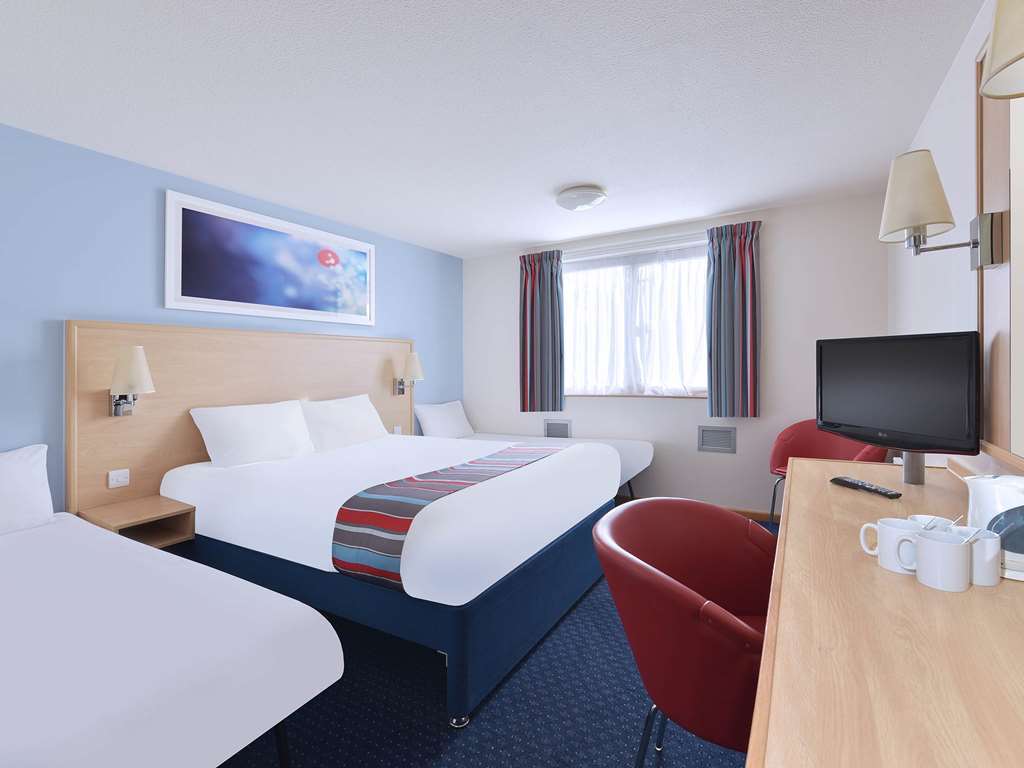 Travelodge Bath Central Pokój zdjęcie